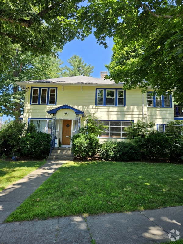 Building Photo - 15 Athelstane Rd