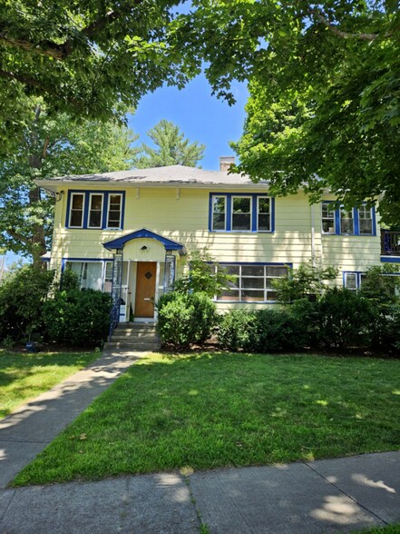 Primary Photo - 15 Athelstane Rd