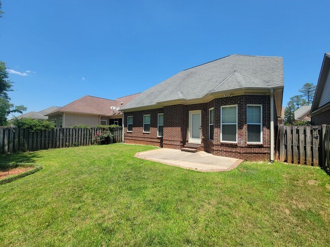 Building Photo - 1010 Barrett Dr
