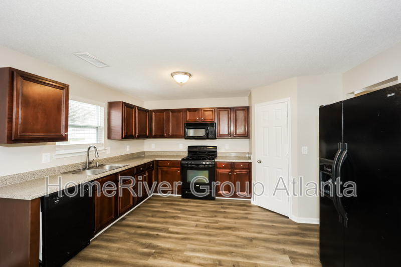 Building Photo - 131 Laughlin Dr
