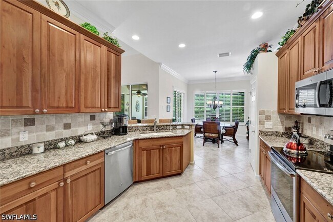 Building Photo - 16208 Parque Ln