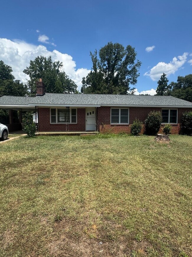 Primary Photo - 212 Frances St