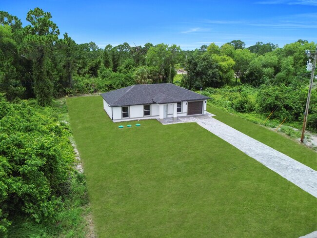 Primary Photo - 382 McArthur Blvd