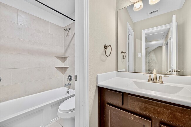 Building Photo - 3515 Big Hickory Ct