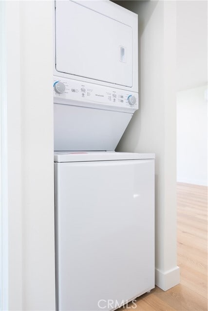 Building Photo - 1065 E Spazier Ave