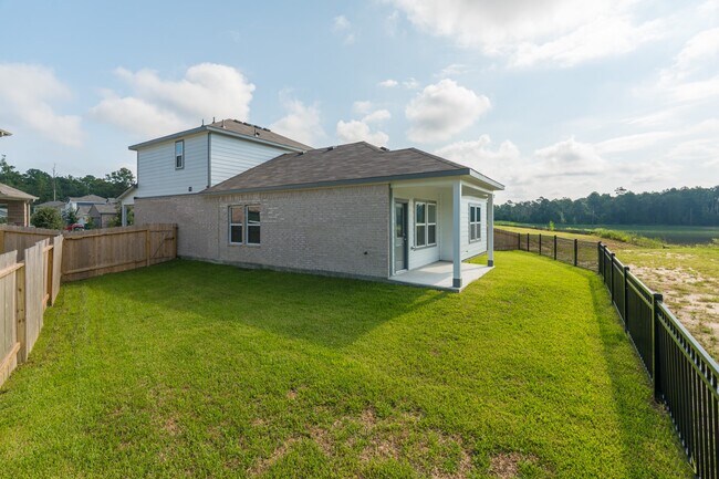 Building Photo - 134 Alset Dr