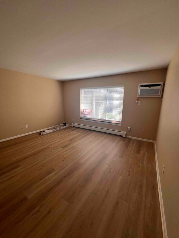 Building Photo - 491 Miller Ave