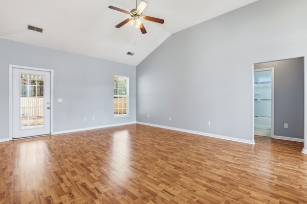 Building Photo - 127 Pine View Crossing