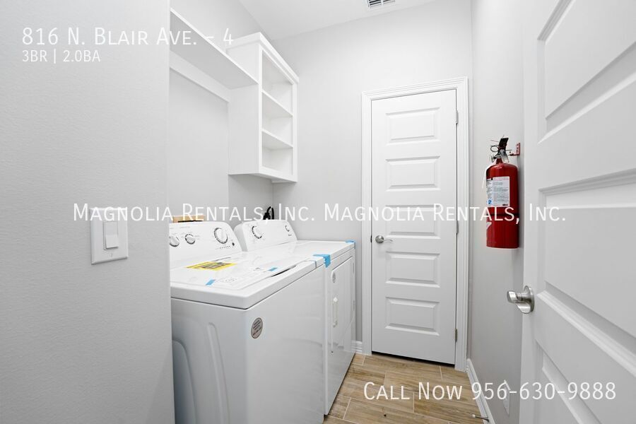 Building Photo - 816 N Blair Ave