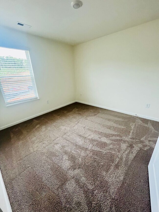 Building Photo - Be the First to Call This Brand New Townho...