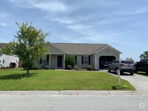 Building Photo - 7513 Brittany Lakes Dr