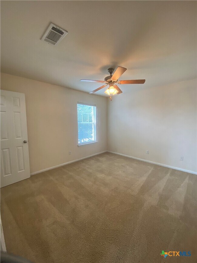 Building Photo - 6111 Graphite Dr
