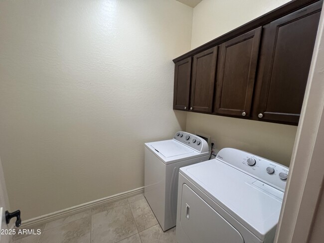 Building Photo - 13732 S 176th Ave