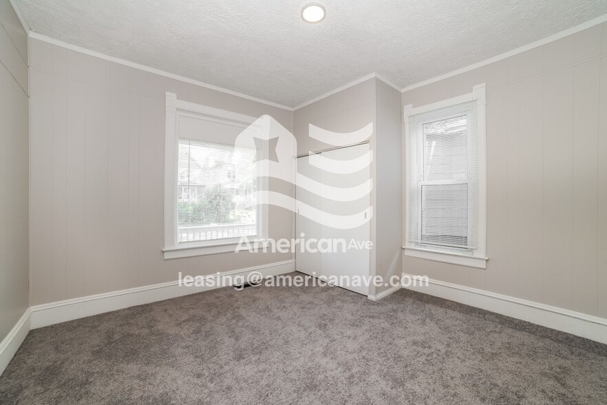 Building Photo - 1820 N Peoria Ave