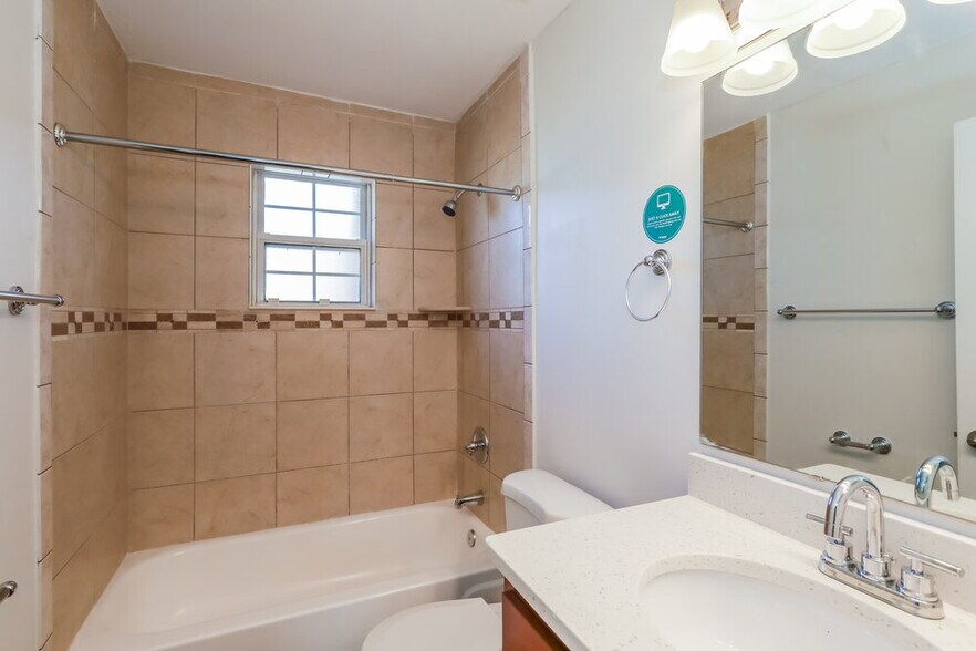 Building Photo - 4640 Ridge Walk Ln