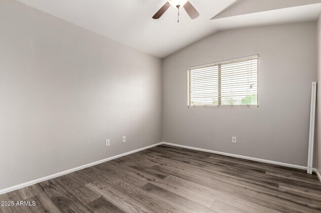 Building Photo - 8003 S 48th Dr