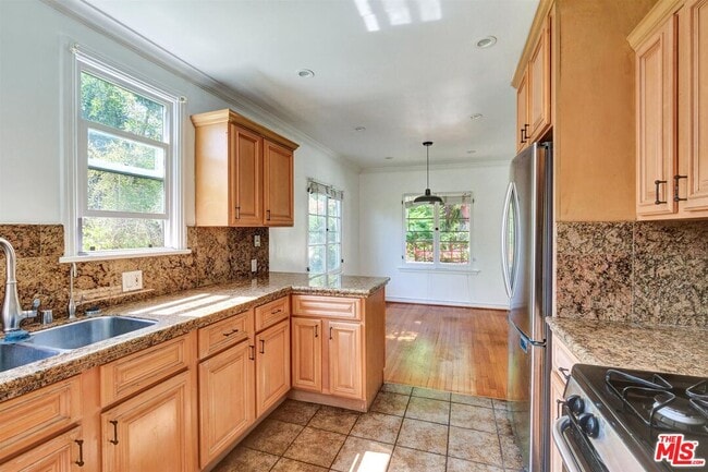 Building Photo - 458 Smithwood Dr