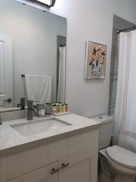 Building Photo - 2362 SW 18th Ave