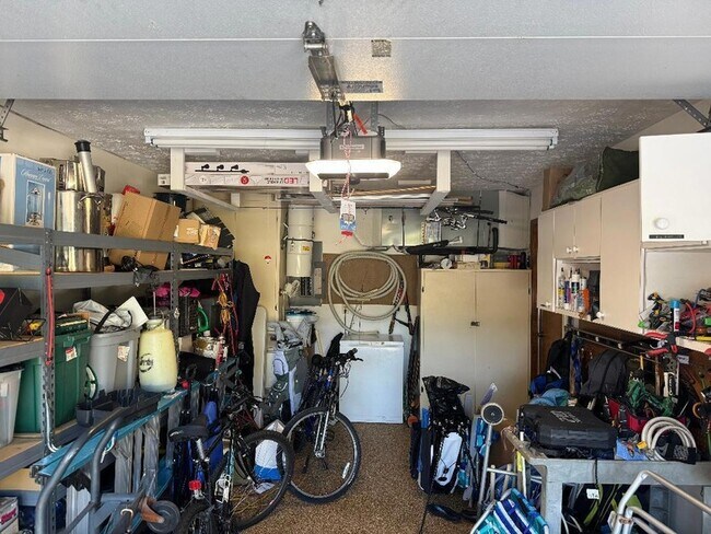 Building Photo - 409 Fernandina St