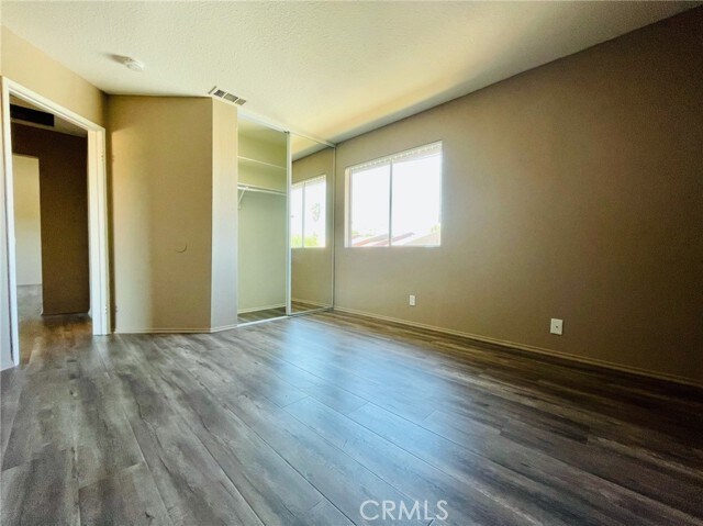 Building Photo - 79400 Ave 42