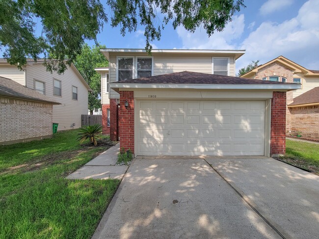 Building Photo - 11810 Rolling Stream Dr