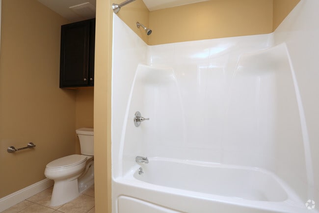 1 Bedroom-Bathroom - Lofts @ 300 Bowman