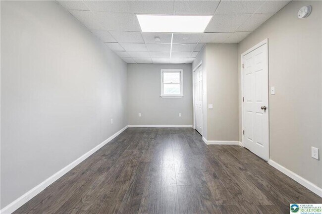 Building Photo - 1240 Pembroke Rd