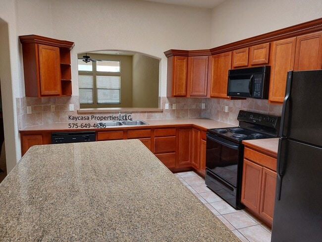 Building Photo - Coming Mid May- Beautiful Patio Home in Sonoma Ranch East Area