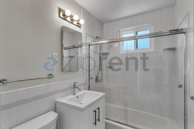 Building Photo - 500 Middlesex Rd