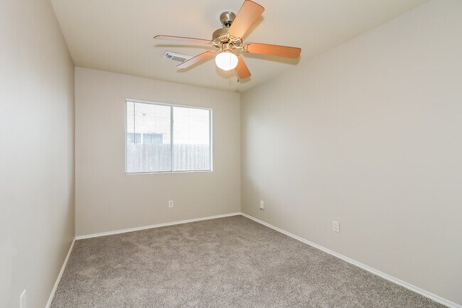 Building Photo - 12531 Roxdale Ridge Dr