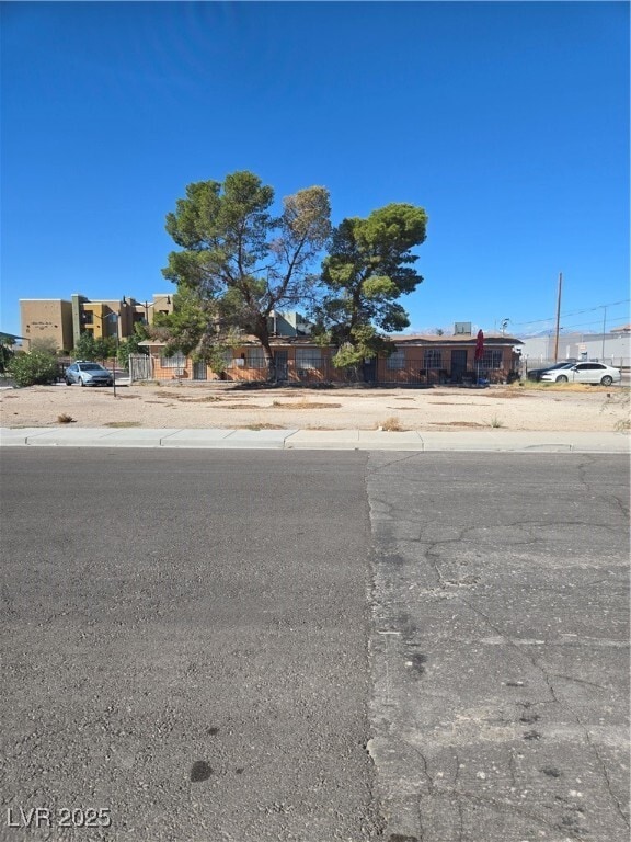 Building Photo - 708 Jackson Ave