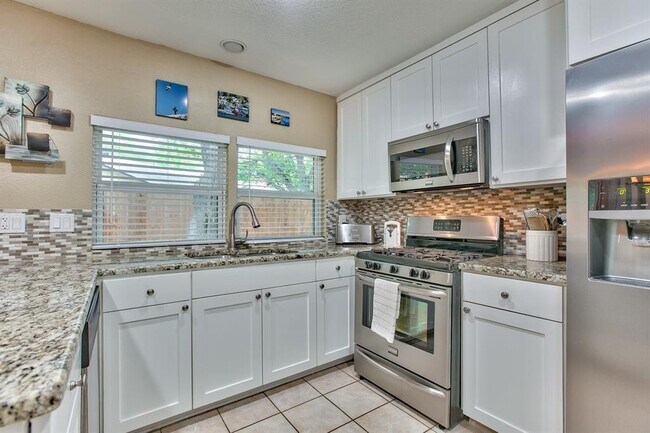 Building Photo - 12300 Hickorystick Cove