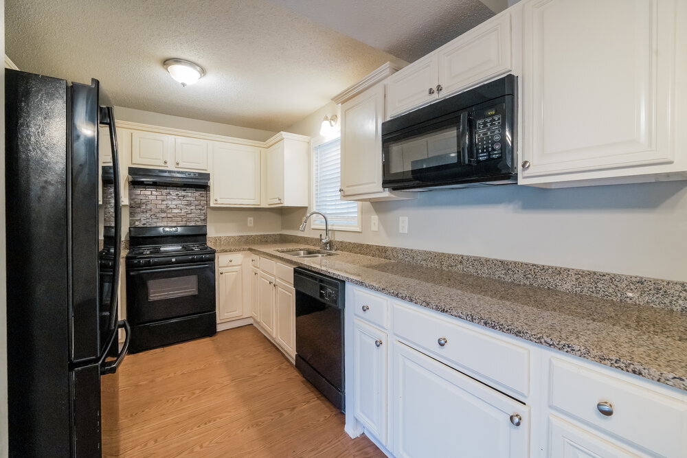 Building Photo - 11081 Knotty Pine Pl