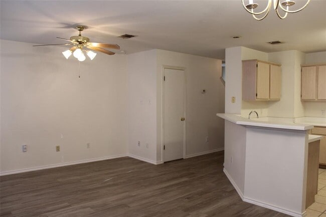 Building Photo - 9702 Nightjar Dr