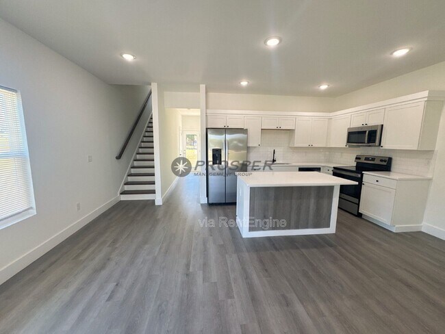 Building Photo - 4056 Parris Bridge Rd