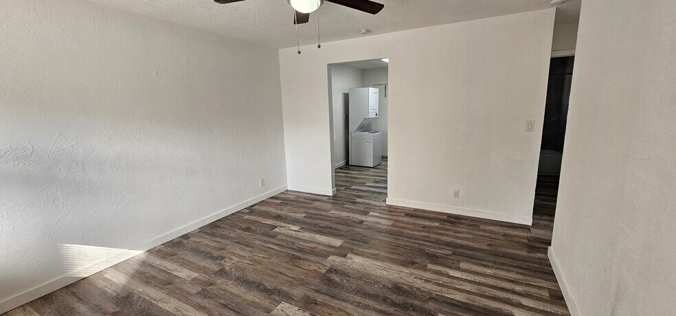 Building Photo - 1051 NW 27th Ave