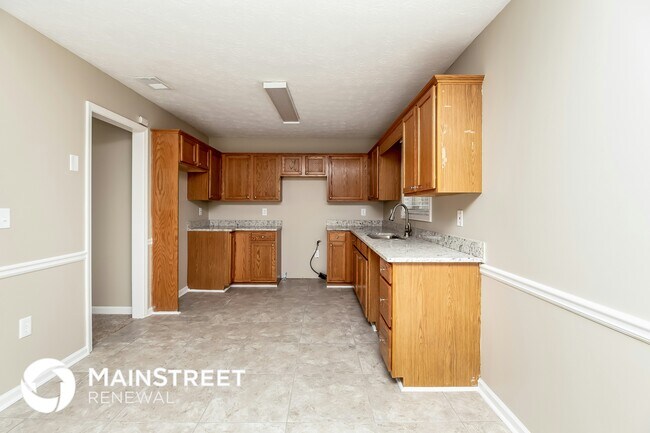 Building Photo - 20 Saratoga Ct