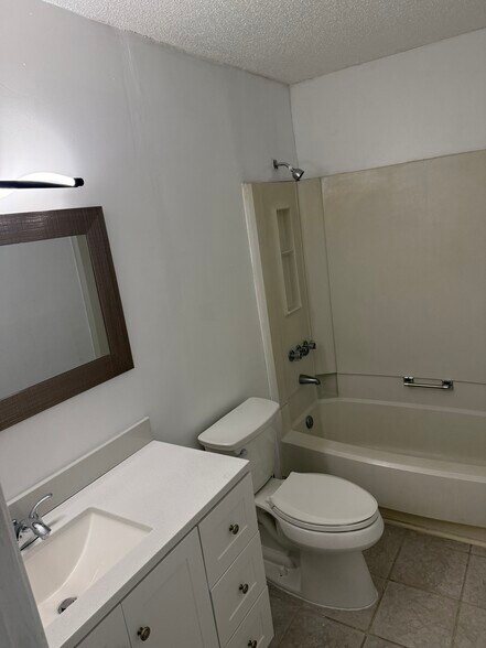 Building Photo - 2299 Scenic Hwy