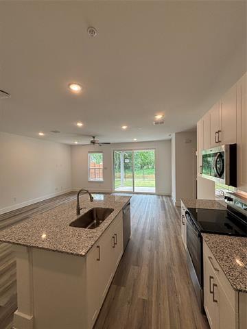 Building Photo - 1544 Creekside Dr