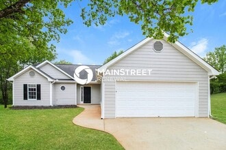 Building Photo - 3 Bedroom Pet-Friendly Home in Covington, GA with Main Street Renewal