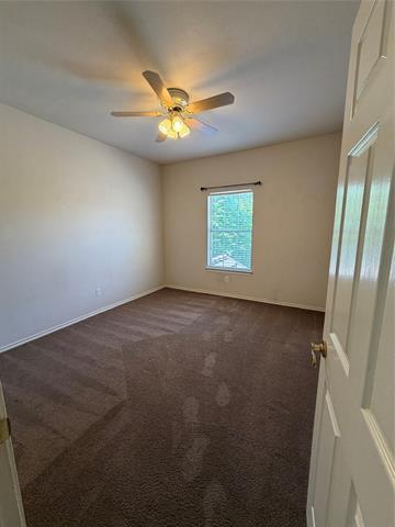 Building Photo - 2108 Lakeforest Dr