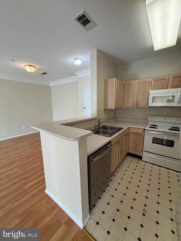 Primary Photo - 1601 Spring Gate Dr.