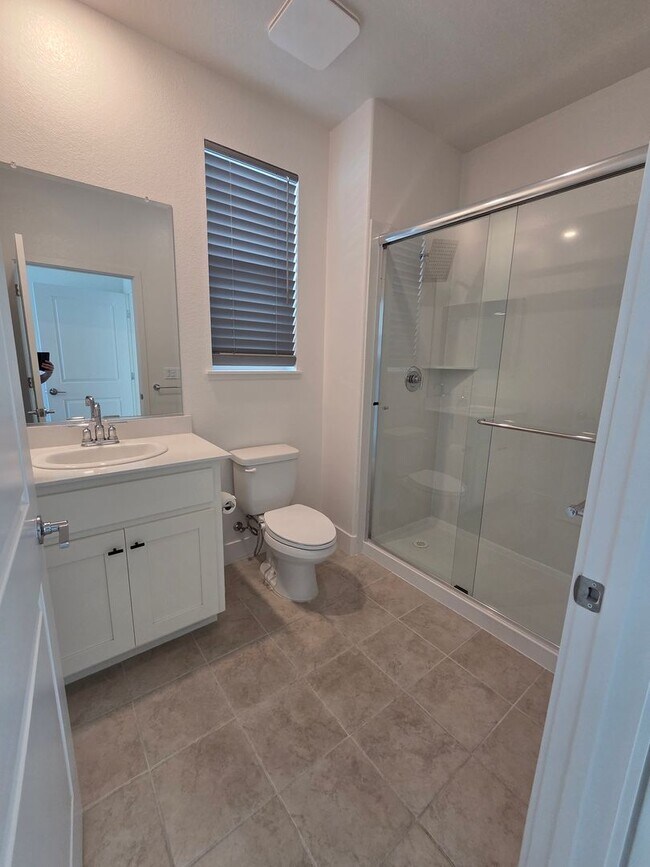 Building Photo - 2-Story 4Bx3.5B House Near Sky River Casino Available Now!!