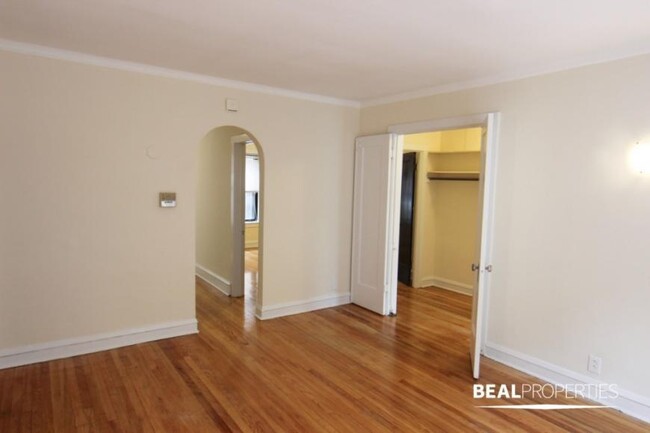 Primary Photo - 1 bedroom in CHICAGO IL 60625