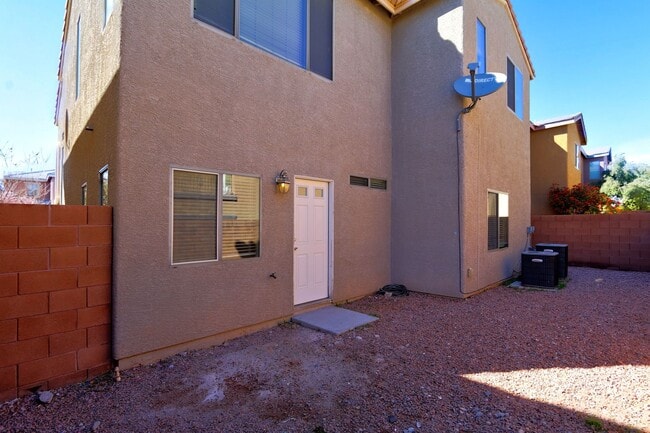 Building Photo - 7226 Regent Pond St