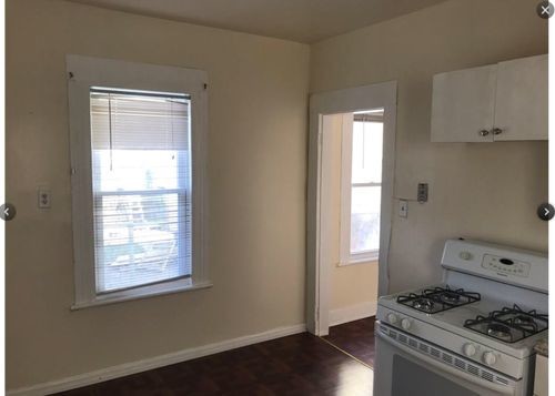 Building Photo - 21 Lenox Ave