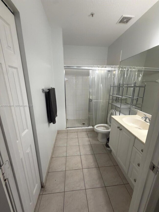 Building Photo - 4508 SW 160th Ave