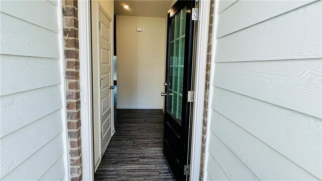 Building Photo - 212 Centennial Cir