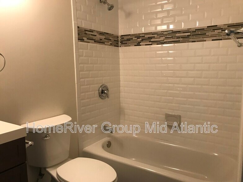 Building Photo - 10212 Bushman Dr