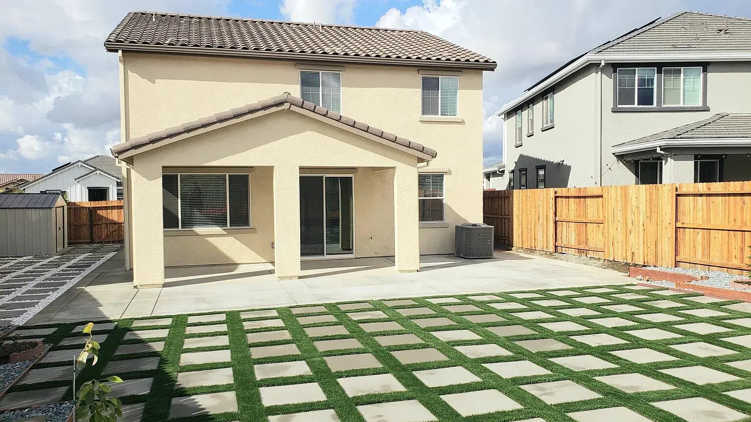 Building Photo - 4586 Butterfly Ridge Dr